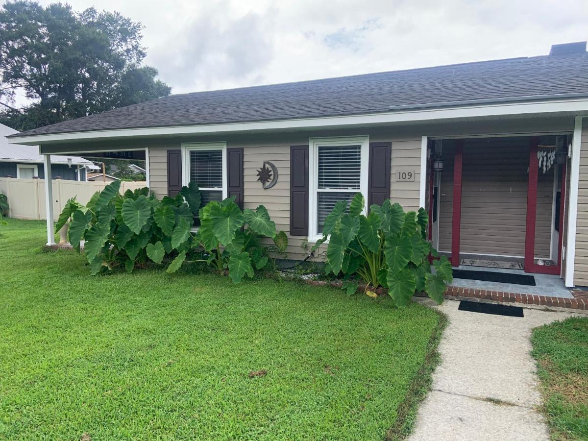 Cheerful Two Bedroom House 1.5 Miles From Beach. Myrtle Beach Exterior foto