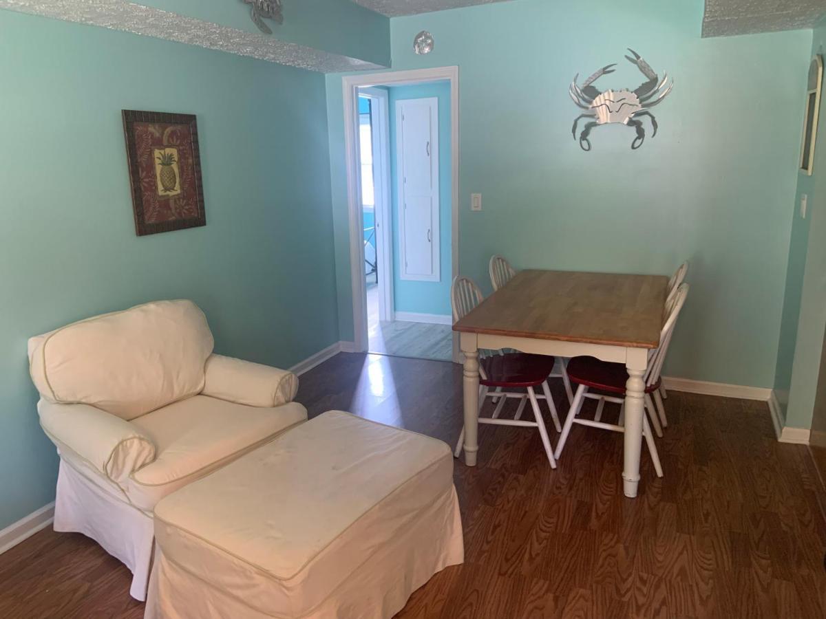 Cheerful Two Bedroom House 1.5 Miles From Beach. Myrtle Beach Exterior foto