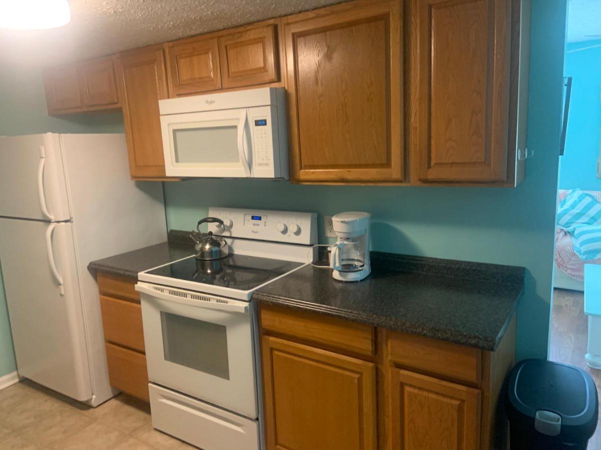 Cheerful Two Bedroom House 1.5 Miles From Beach. Myrtle Beach Exterior foto