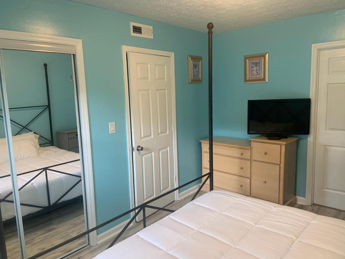 Cheerful Two Bedroom House 1.5 Miles From Beach. Myrtle Beach Exterior foto
